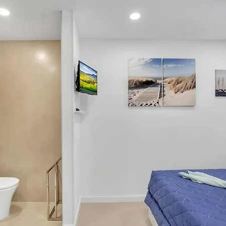 Studio In Torres Del Sol Griffin Near The Beach